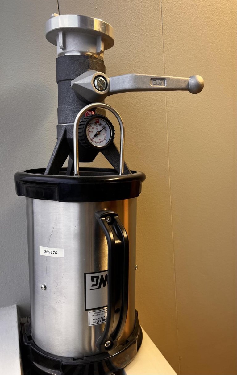 Rýmingarsala fyrir slökkvilið