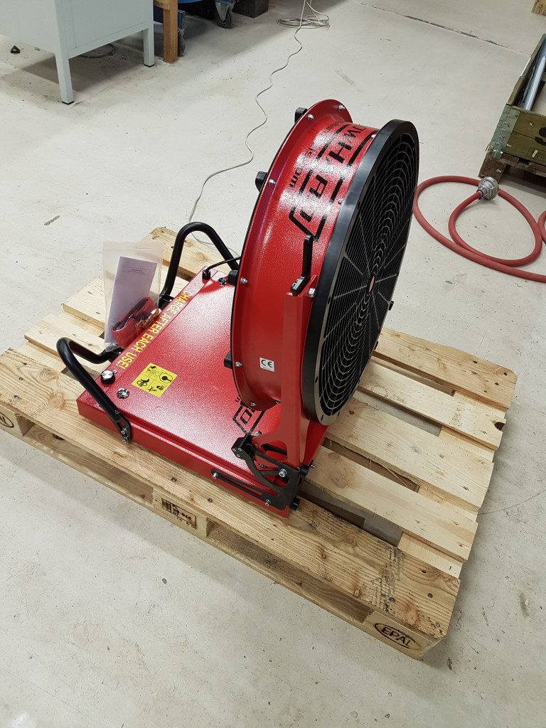 Blow Hard Fan reykblásari