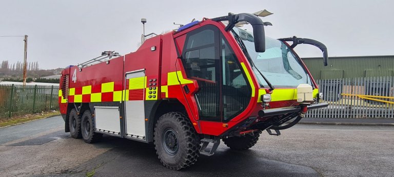 Itturi flugvallaslökkvibifreið